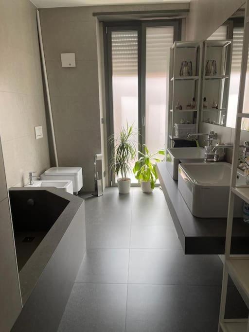 Appartement *Luxus393* Metro A 50M, Lingotto Fiere, Ospedali à Turin Extérieur photo