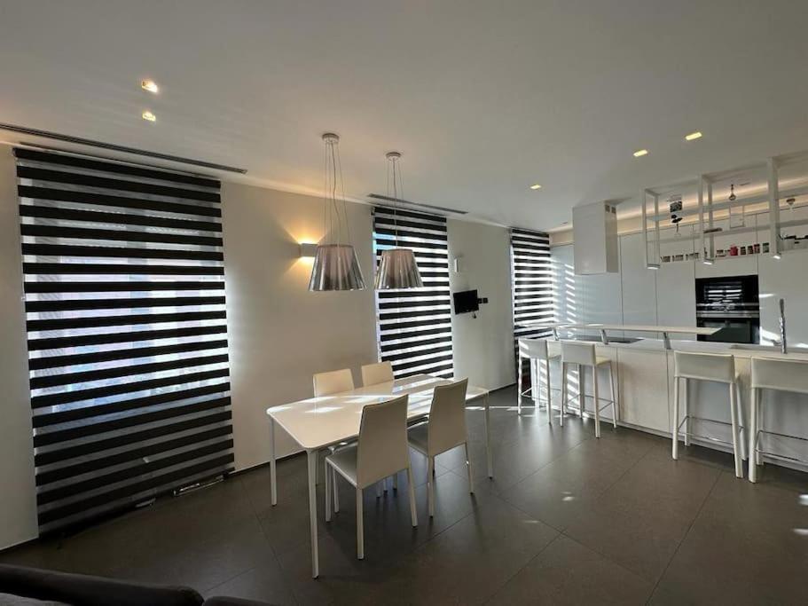 Appartement *Luxus393* Metro A 50M, Lingotto Fiere, Ospedali à Turin Extérieur photo